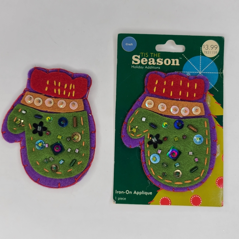'Tis The Season Holiday Additions Mitten Iron-On Applique Set of 2 glove Iron-On